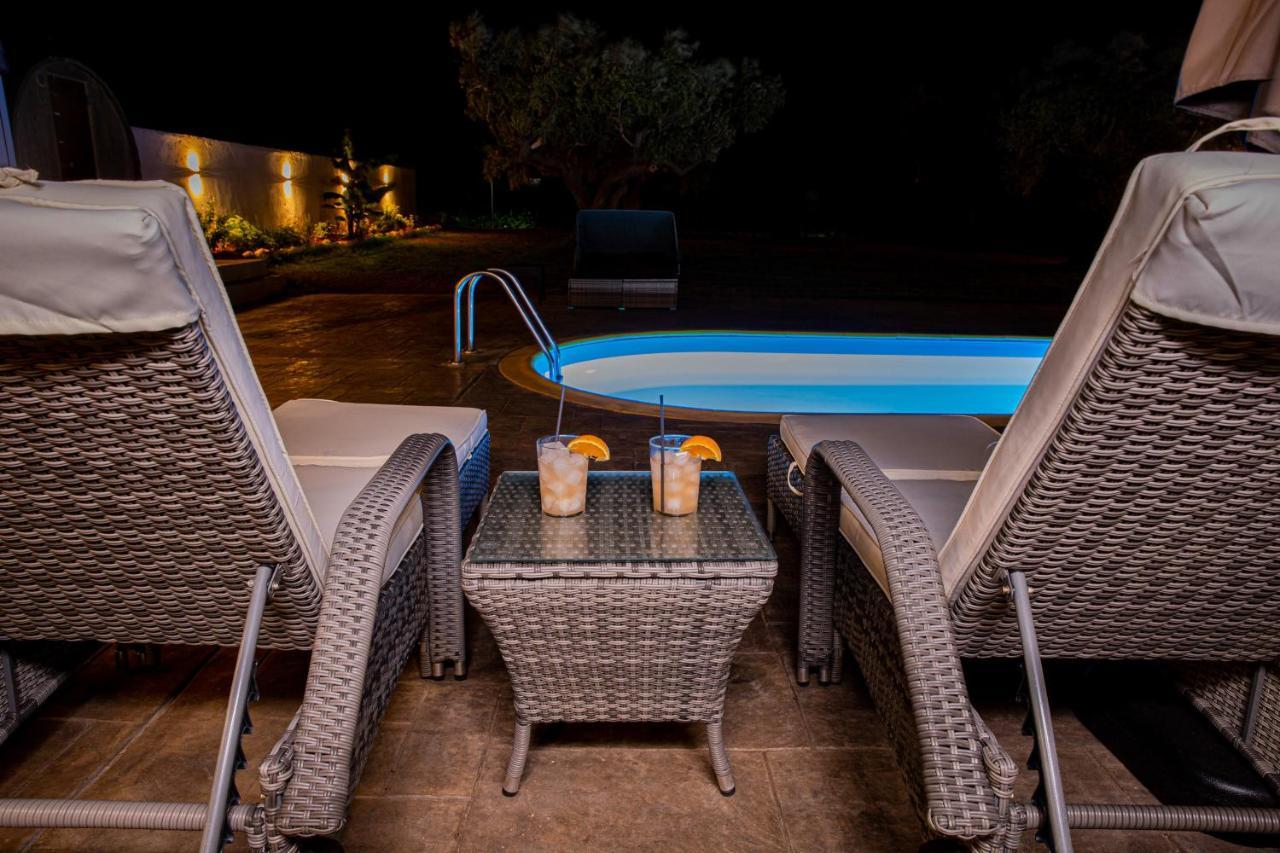 Old Olive Tree Cottage Agii Apostoli  ภายนอก รูปภาพ